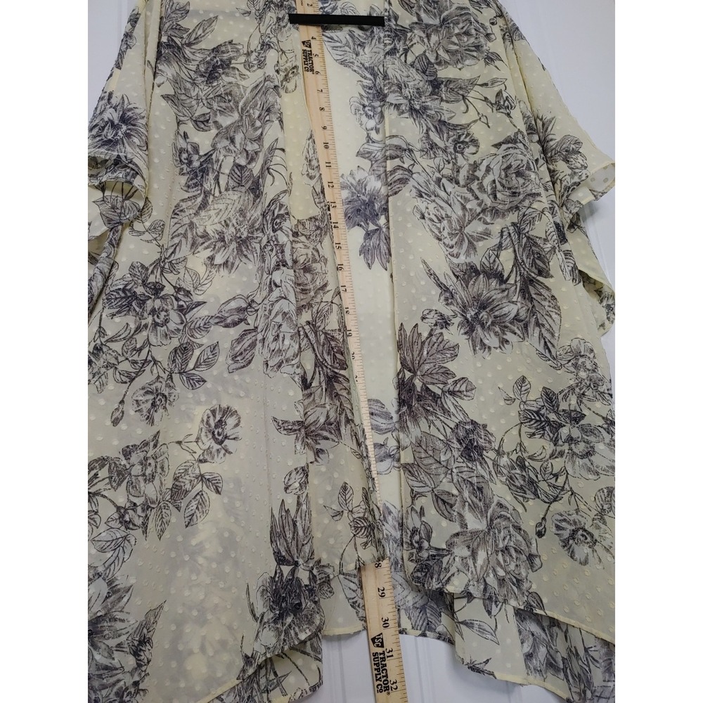 Maurices Kimono One Size Neutral Boho Floral Wrap Ruana Shawl Swim Cover Up - Picture 4 of 5